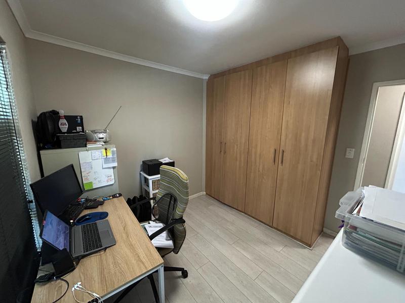 To Let 4 Bedroom Property for Rent in D